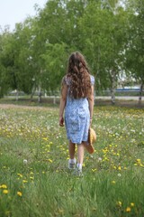 child walking in the park