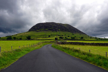 Slemish Mountain in County Antrim, Northern Ireland - obrazy, fototapety, plakaty