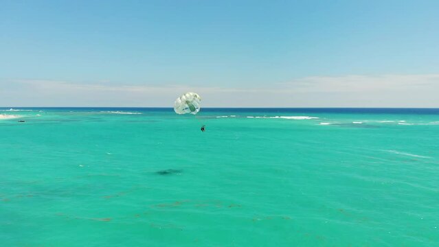parasail on the beach, caribbean sea