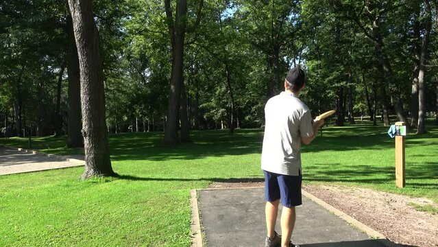 Disc Golf Footage (Throws, Putts, Walking and Aerial Shots)