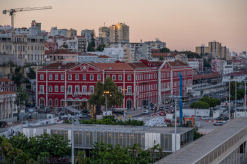 Fototapeta na wymiar Beautiful Santa Apolonia train station in Lisbon's old city.