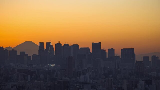 富士山と東京ビル群夕景