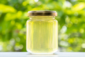 瓶に入ったハチミツ