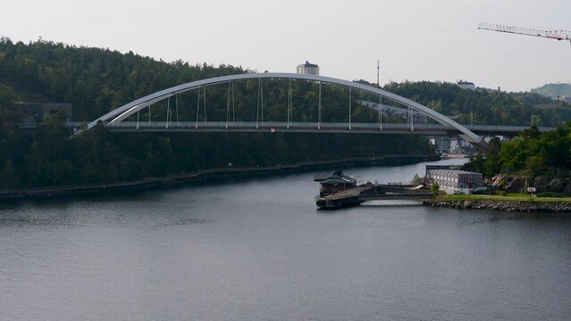 Stockholm, Sweden, Sep 27th, 2023 - The Svindersviksbron, a bridge between the Nacka and Kvarnholmen district