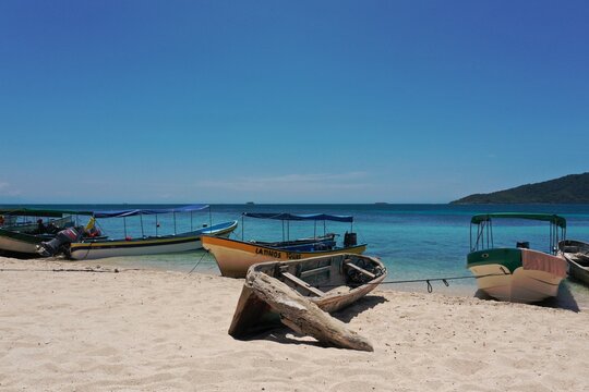 Cayos Cochinos, para&iacute;so en el Atl&aacute;ntico