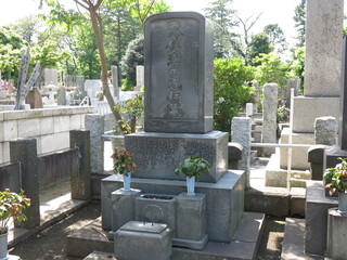 池上本門寺の墓地にある小説家・幸田露伴の墓