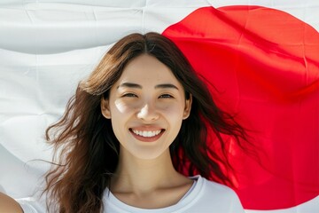 日本の国旗を背景に日本を応援する笑顔の日本人女性ポートレート（白背景・オリンピック・日本代表・ワールドカップ・世界大会・スポーツ・ファン） - obrazy, fototapety, plakaty