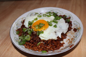 Chapagetti and egg
