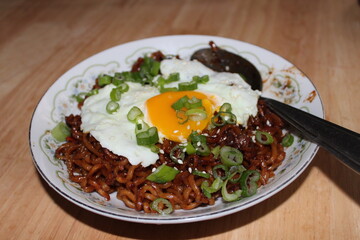Chapagetti and egg