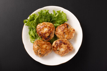 しそ入り鶏つくねハンバーグ