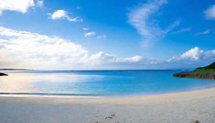 青空が広がる沖縄の海のイメージ。Image of the sea in Okinawa with a blue sky.
