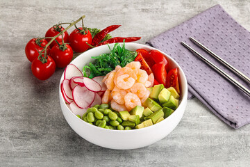 Hawaian cuisine - Poke with cocktail shrimps