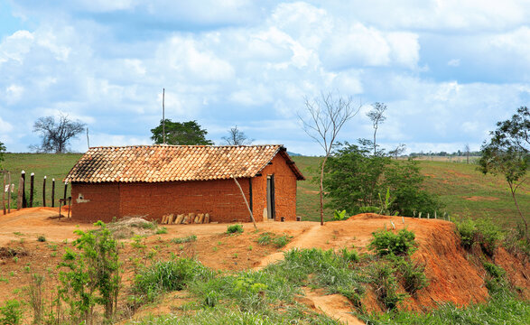 Loam hut, Bahia, Brazil, South America.