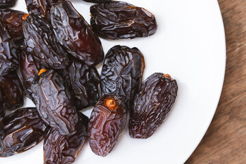 Dried dates are a high-energy fruit rich in beneficial nutrients and are commonly eaten during the...