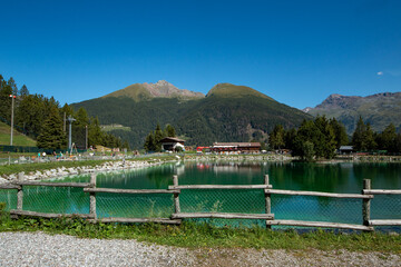 ponte di legno tourist town lombard alps alpine sports skiing ski lifts