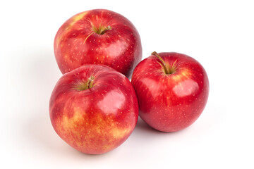 Fototapeta na wymiar Red prince apples, isolated on white background.