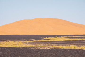 Fototapeta na wymiar Erg Chebbi dunes, Merzouga, Marruecos, Africa