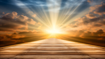 Un ponton en bois menant à un soleil éclatant avec des rayons lumineux transperçant un ciel nuageux.