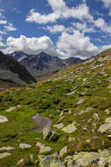 Alpine Landschaft mit Wasserlauf - Längentaler Joch, Österreich