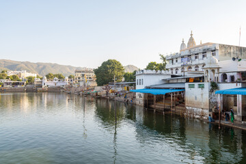 Fototapeta na wymiar views of pushkar ghats close to the sacred lake, india