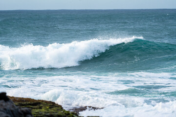 crashing ocean waves