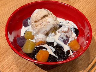 taiwanese sweet dessert in bowl