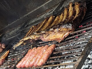 asado argentino a la parrilla, comida típica Argentina