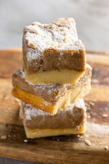 Lemon bars