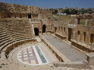 北劇場　ヨルダン・ジェラシュのローマ遺跡