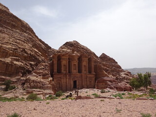 ペトラ遺跡・エドディル　ヨルダン・ワディムーサ