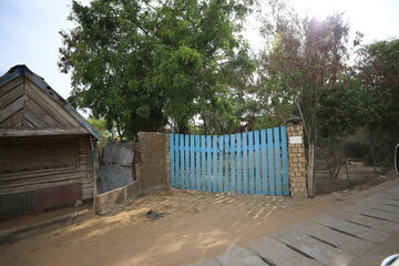 gate, mangily, madagascar