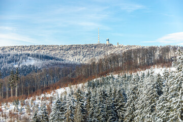 Kleine Winterwanderung im runde um den verschneiten Inselsberg bei Brotterode - Thüringen - Deutschland