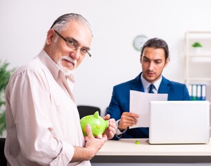 Financial advisor giving retirement advice to old man