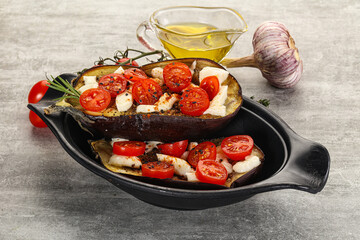 Baked eggplant with cheese and tomato