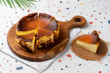 Americano, coffee, cafe latte, latte, grapefruit ade, grapefruit, lemonade, lemon, ade, scone, levain cookie, cookie, macaron, blueberry, cheesecake, basque