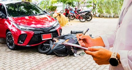 Male insurance company official Record the scene new car had no brakes slid and crashed into motorcycle on the road inside the park causing damage and waiting for an insurance claim. - obrazy, fototapety, plakaty