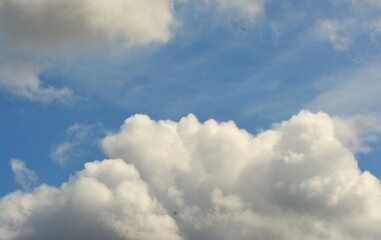 Fototapeta na wymiar photo of white sky and bright blue clouds
