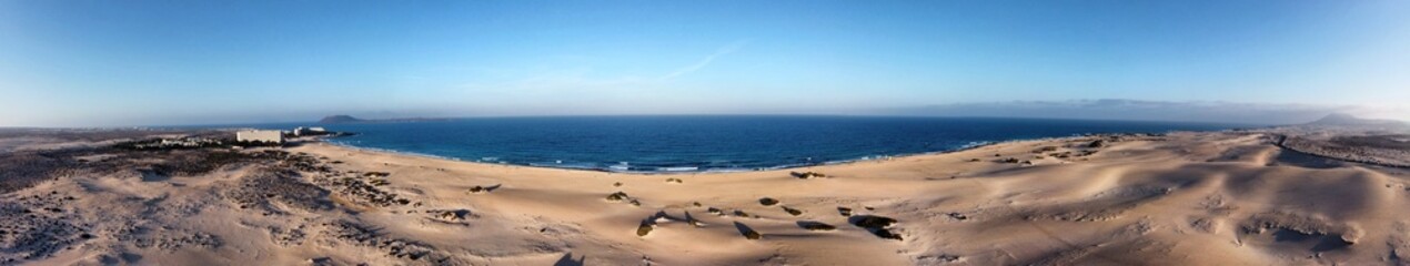 foto aerea de las dunas de corralejo en fuerteventura españa