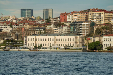 Obraz premium Ciragan Palace Kempinski view from Istanbul Bosphorus cruise