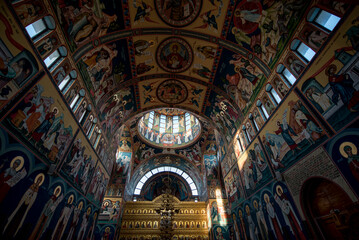 Fototapeta na wymiar interior of the orthodox church 1