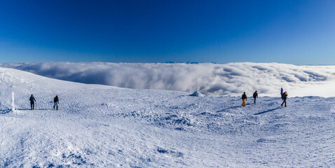 Fototapeta na wymiar Babia Góra, nad chmurami, Diablak, zima
