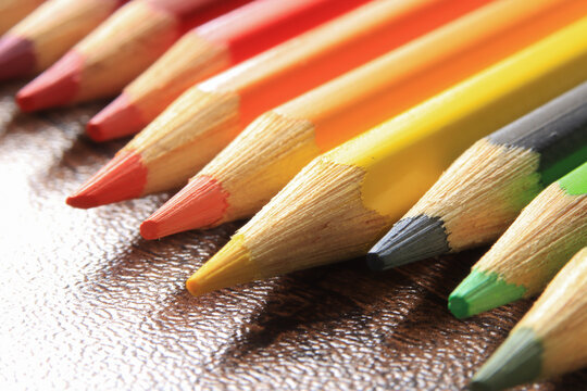 macro photography of crayon tips.