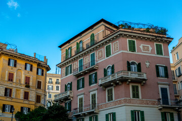 Fototapeta na wymiar Immeubles dans le centre de Rome