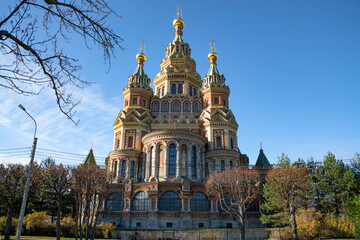 Fototapeta na wymiar Peter and Paul Cathedral in New Peterhof on a October day. Vicinity of St. Petersburg, Russia