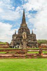 Fototapeta na wymiar Awesome stupa (Chedi) of Wat Phra Si Sanphet in Ayutthaya