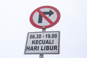 traffic signs prohibit right turns