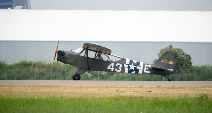 American piper j3 cub airplanes.