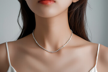  lady \with elegant jewelry