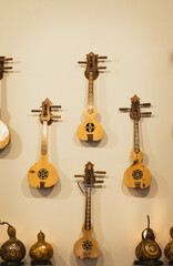 instrumentos musicales hechos a mano
