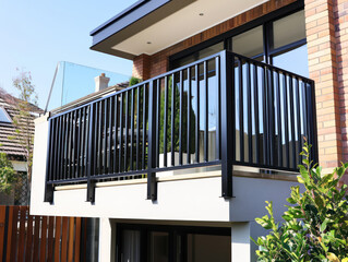 2nd floor house balcony railing, two-story house architecture